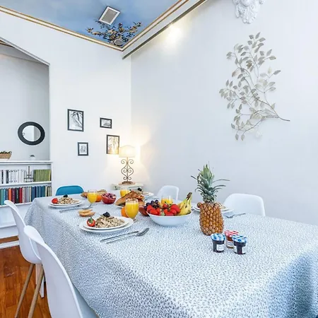 Apartment Risso - Comfortable 3 Bedrooms With Balcony